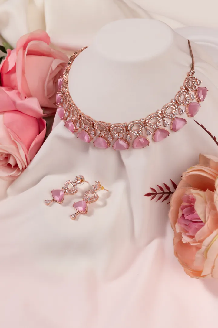 Personal work: Pink necklace. Product image, retouching by Mohammed Yasin.