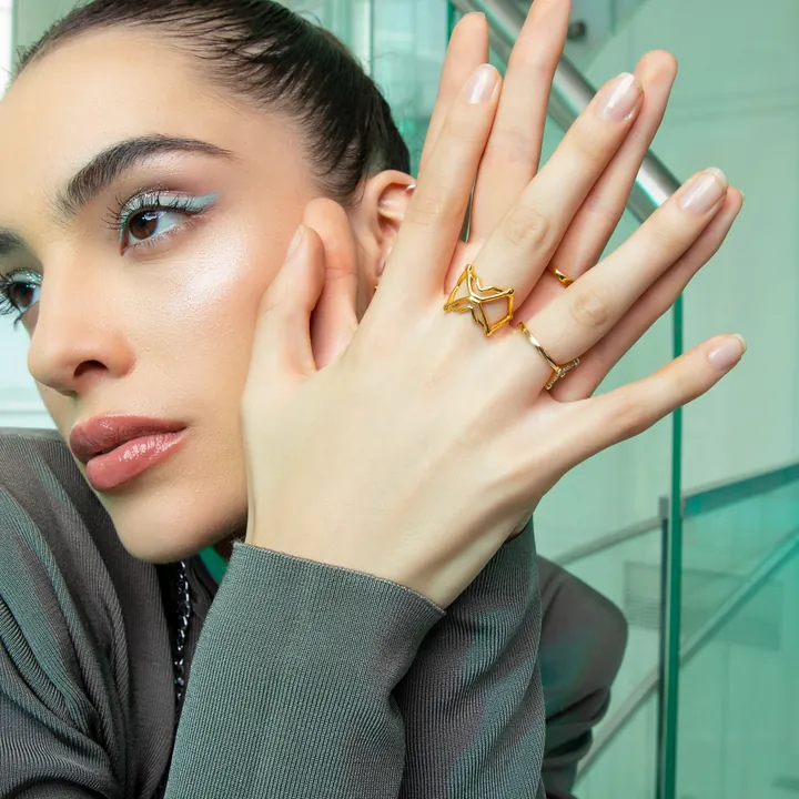 Futurist rings. Beauty & jewellery image, retouching by Mohammed Yasin.