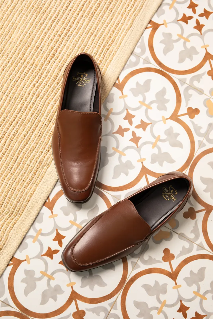 E-commerce — Loafers on tile. Product image, retouching by Mohammed Yasin.